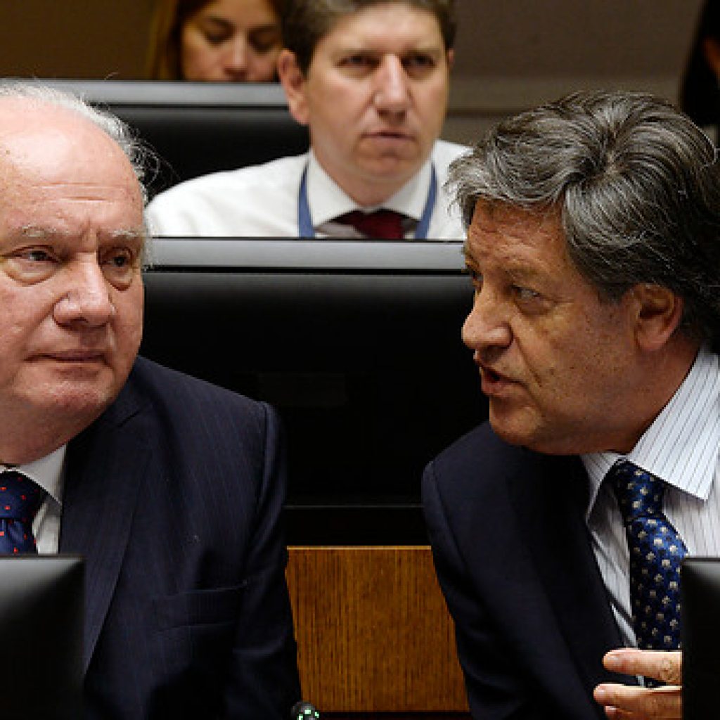 Bancada DC insiste en creación de una Renta Básica y Universal de Emergencia