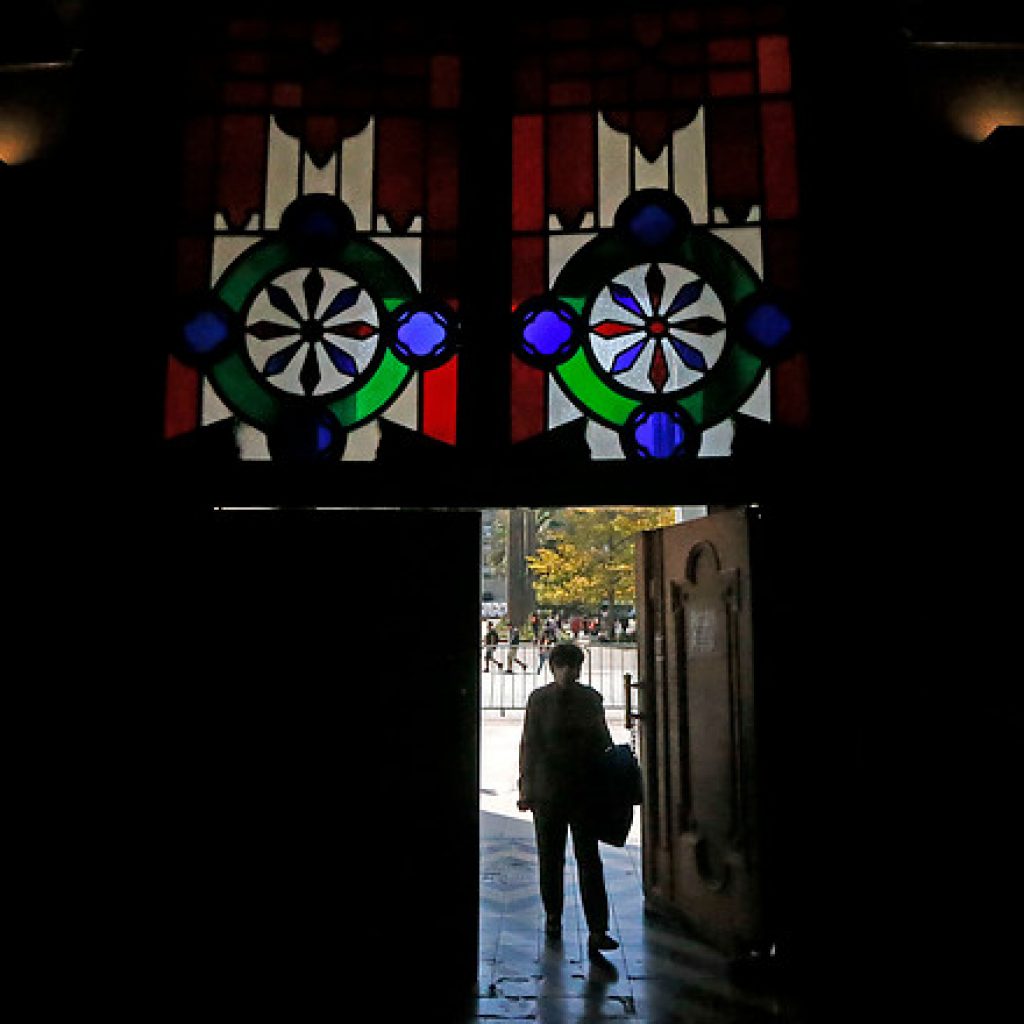 Gobierno permite reuniones religiosas en fase de Transición