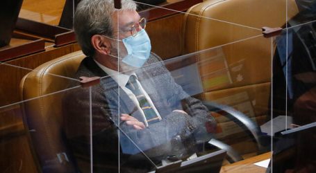 Bancada PS ingresa indicaciones a proyecto de beneficios para clase media