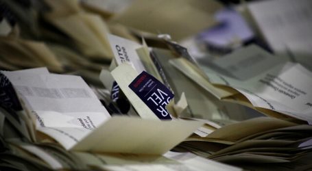 Gobierno anuncia nueva autorización de desplazamiento para elecciones de abril