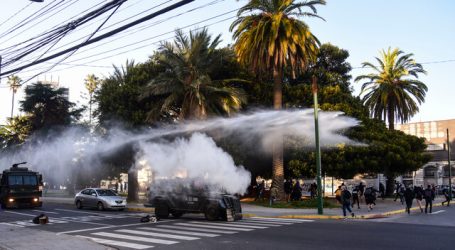 Joven resultó herido tras presunta acción del carro lanza aguas de Carabineros