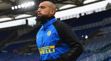 Agente de Arturo Vidal: “Es normal que haya ofertas, pero se queda en Inter”