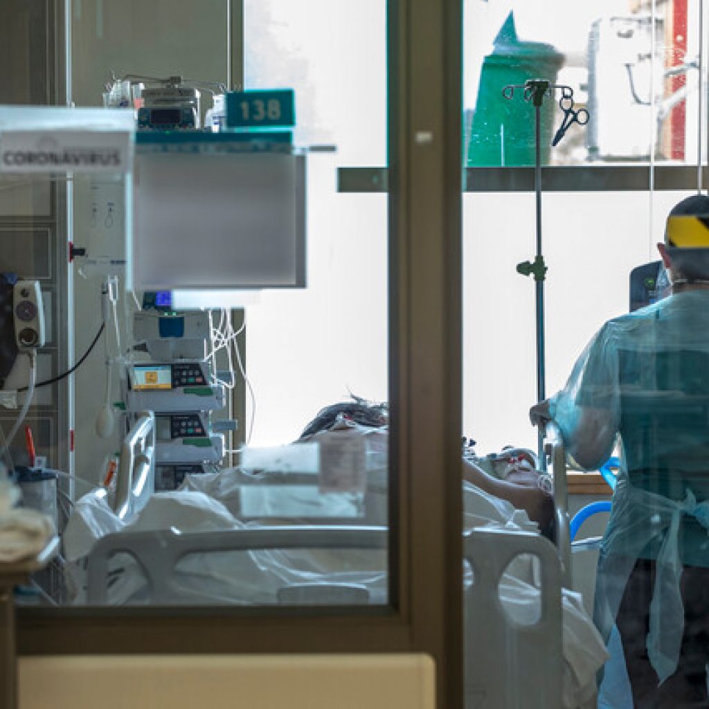 Ministerio de Salud reportó 5.928 casos nuevos de Covid-19 en Chile