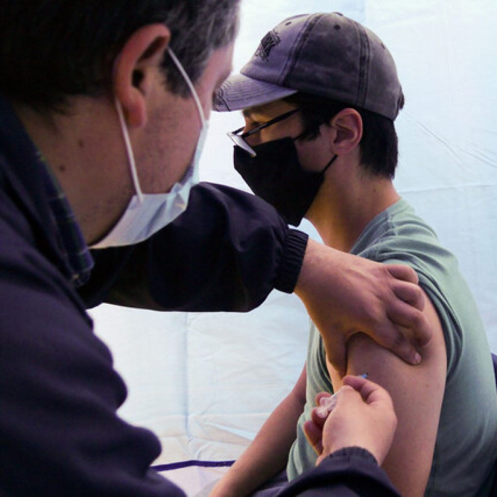 Chile alcanza los 4,4 millones de personas vacunadas contra el Covid-19