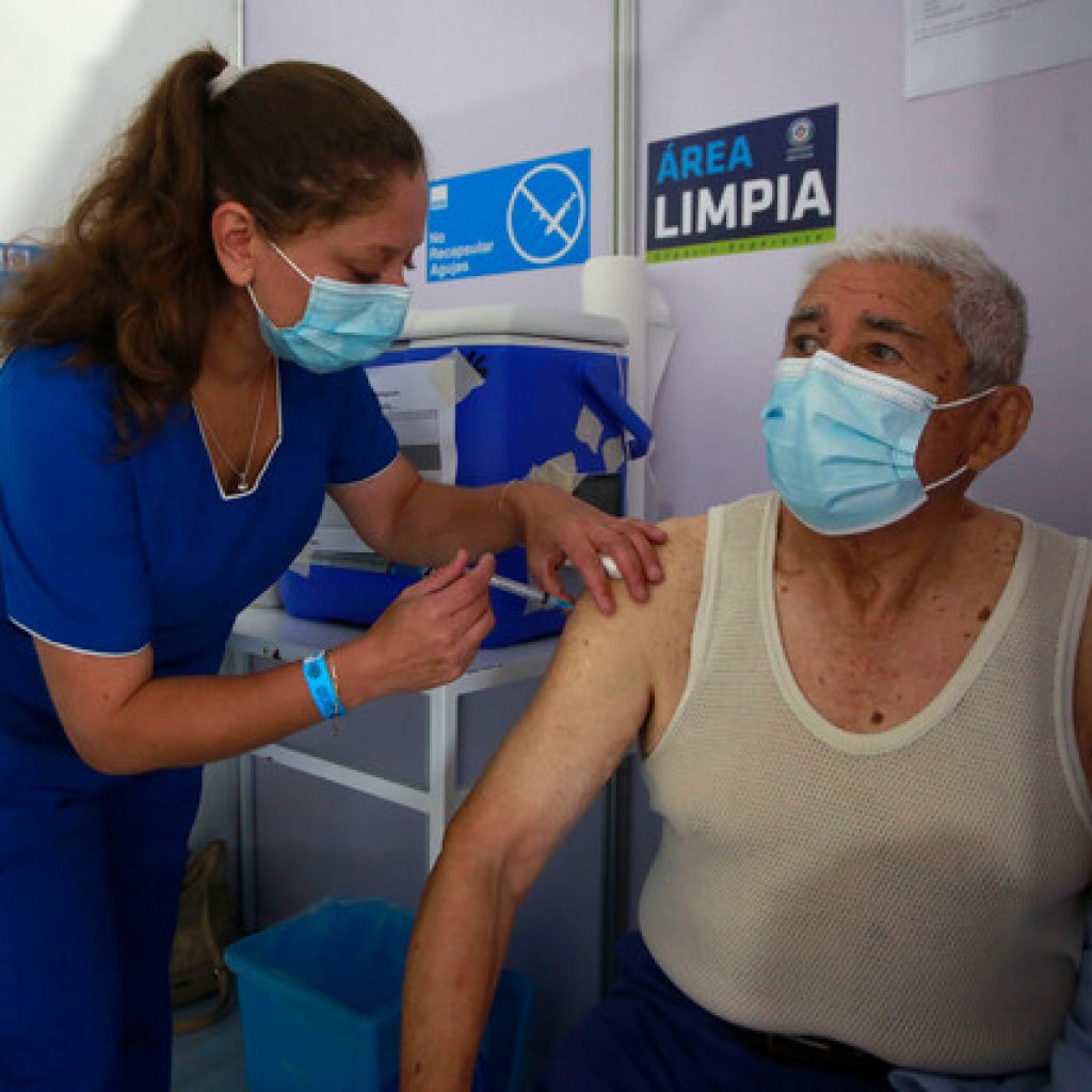 Chile registra 4,7 millones de personas vacunadas contra el Covid-19