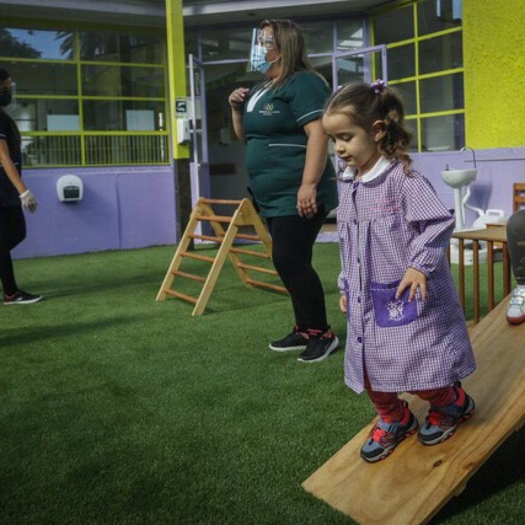 Trabajadores de la JUNJI convocaron a un paro nacional de 72 horas