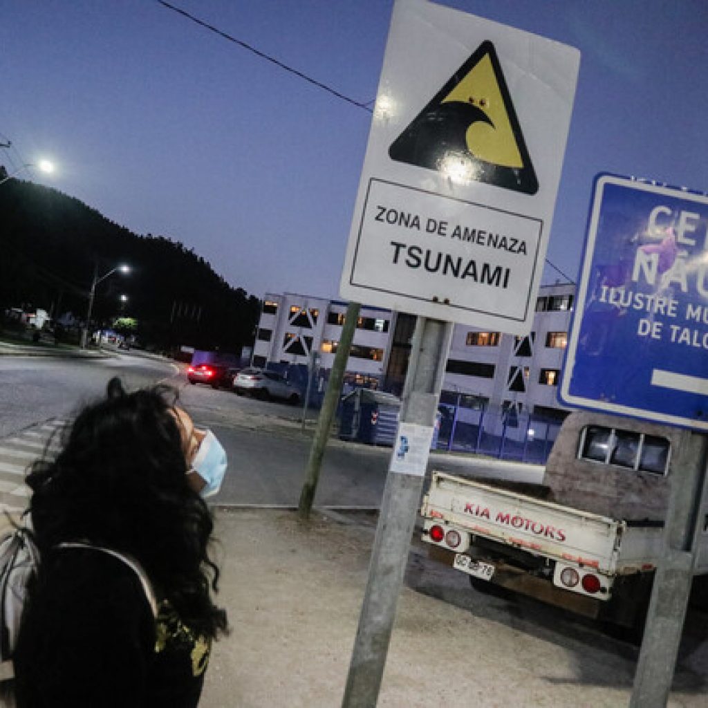 Onemi: Alerta Roja para las comunas del borde costero nacional por tsunami