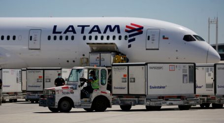 Este domingo llegó a Chile sexto cargamento con nuevas vacunas de Sinovac