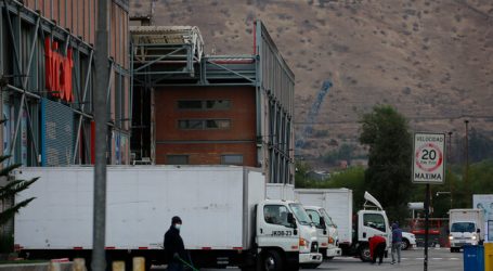 Investigan millonario robo en tiendas del Easton Outlet de Quilicura