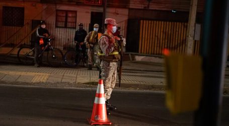 Asistentes a culto religioso se enfrentaron a fiscalizadores en Los Ángeles