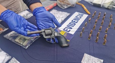 PDI detiene a 11 personas e incauta drogas y arma en operativo en Valparaíso