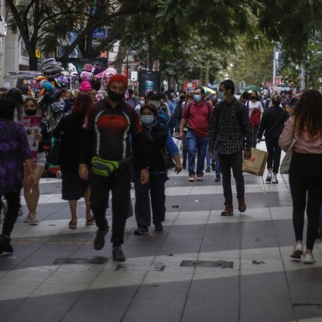 24 comunas del país retrocedieron este sábado a la fase de cuarentena