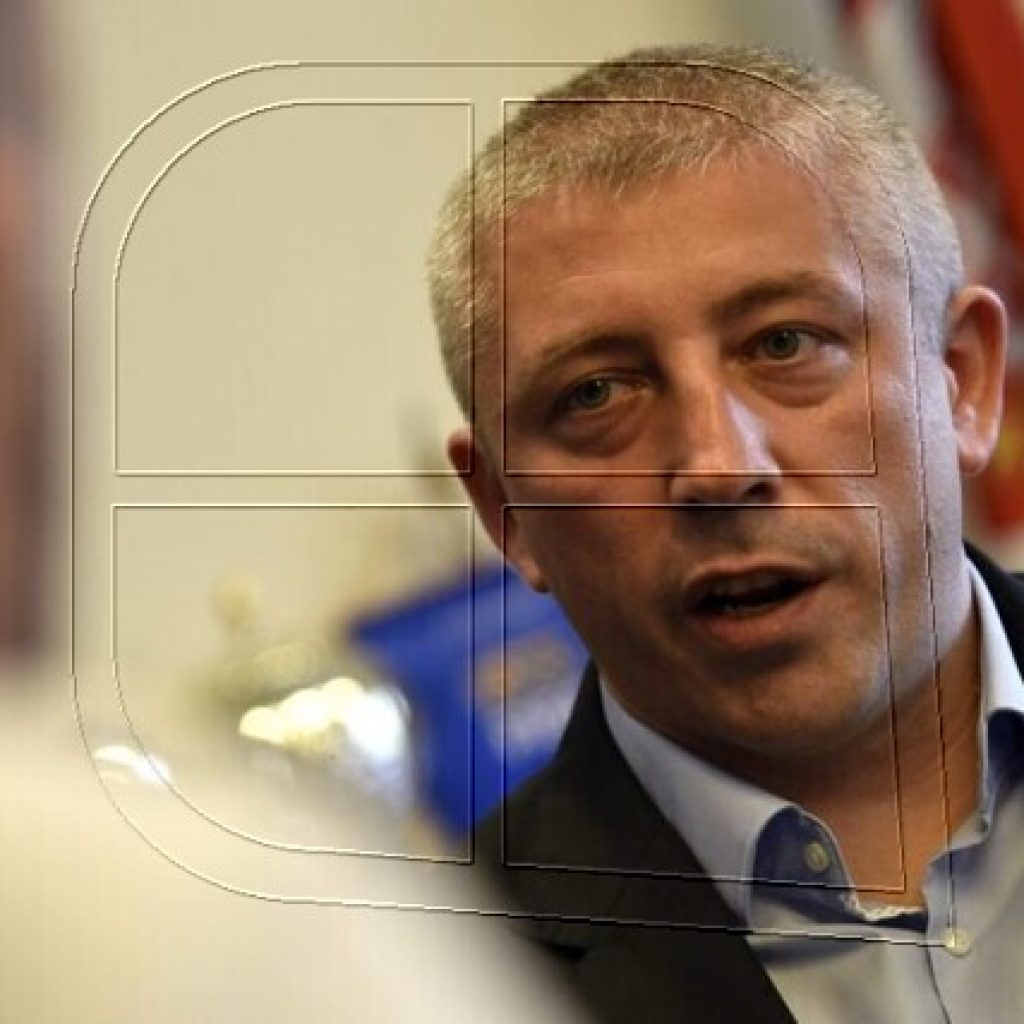 Presidente del fútbol serbio renuncia tras ser investigado por crimen organizado