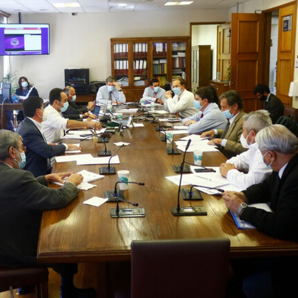 Comisión de Hacienda aprobó en general el bono de clase media