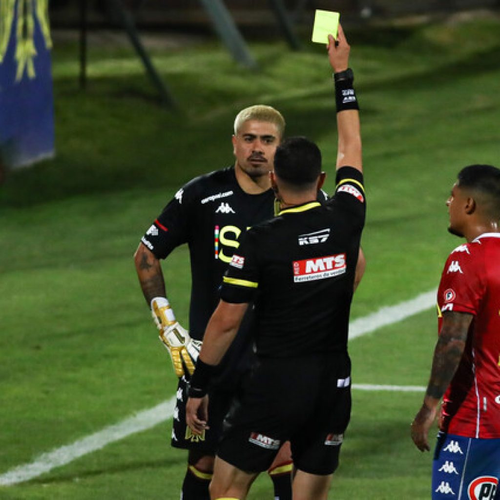 Unión Española se hizo fuerte en casa al superar a Santiago Wanderers