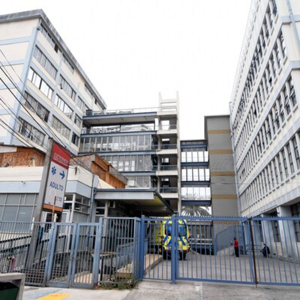 Hospital Carlos Van Buren alerta por falta de espacio en su morgue