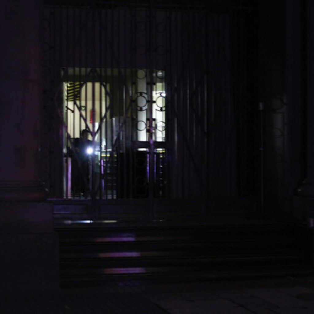 Corte de luz se registró en varias comunas de la Región Metropolitana