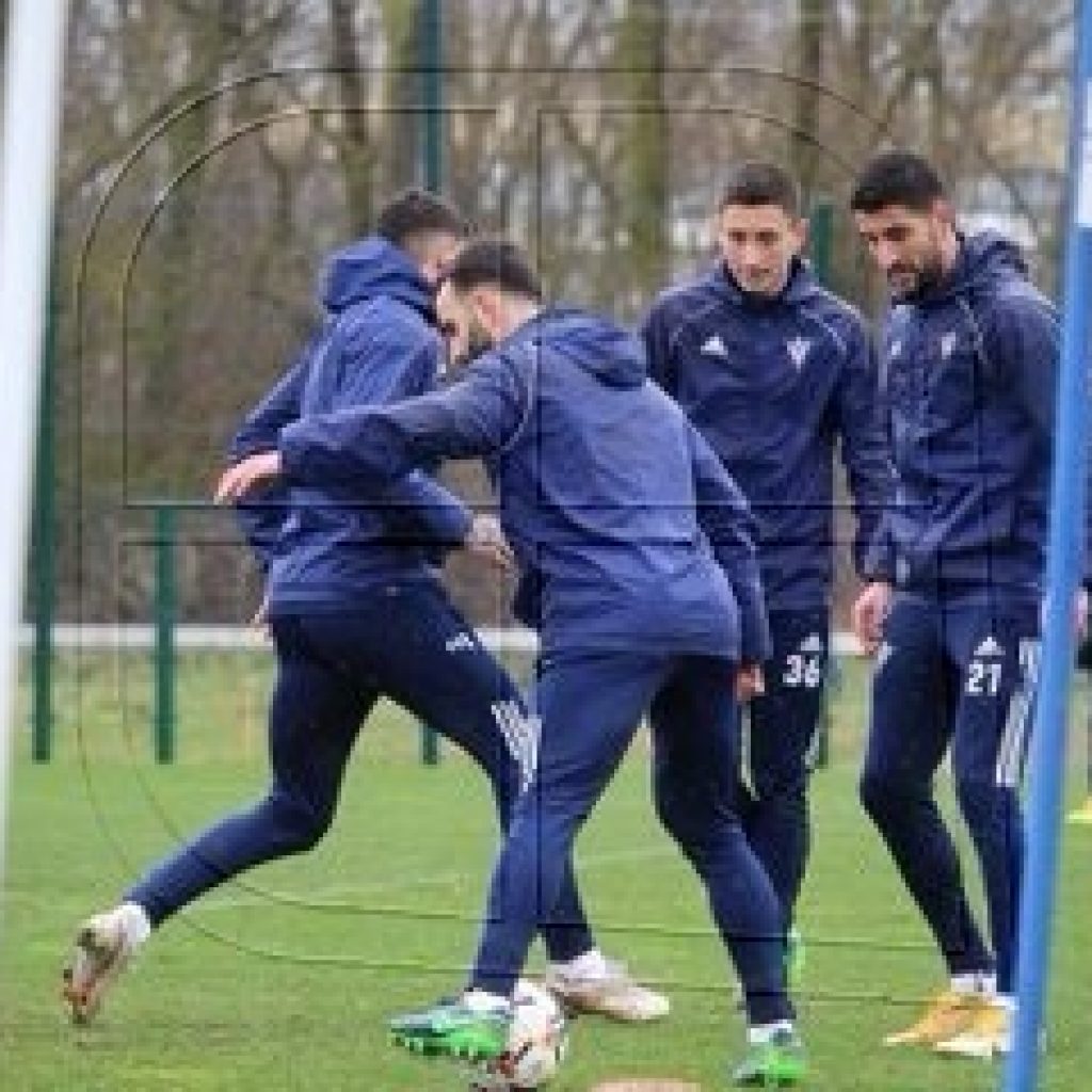 Los casos positivos de coronavirus en el Mirandés español aumentan a 13