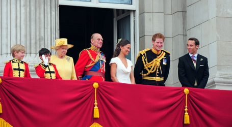 Isabel II agradece el “apoyo” recibido desde la muerte del duque de Edimburgo