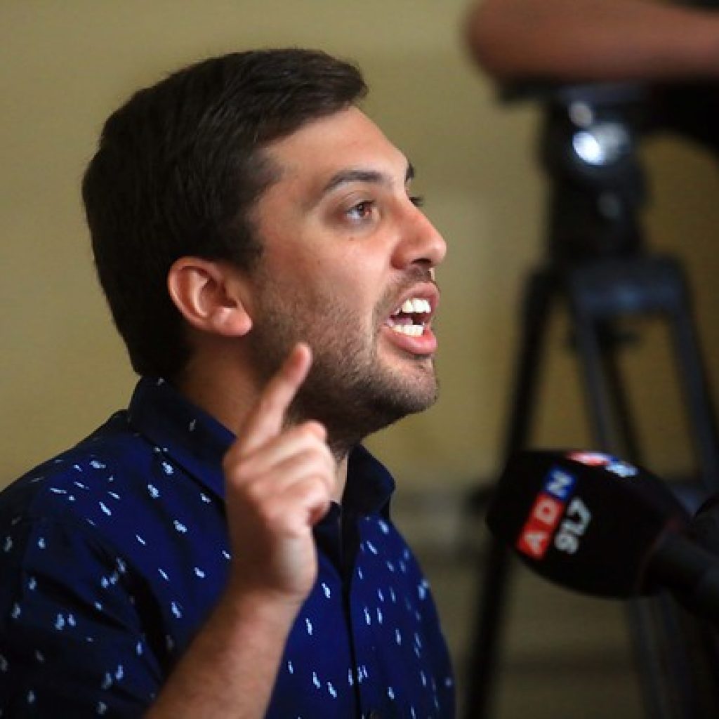 Diputados PPD piden aprobar transporte público para elecciones