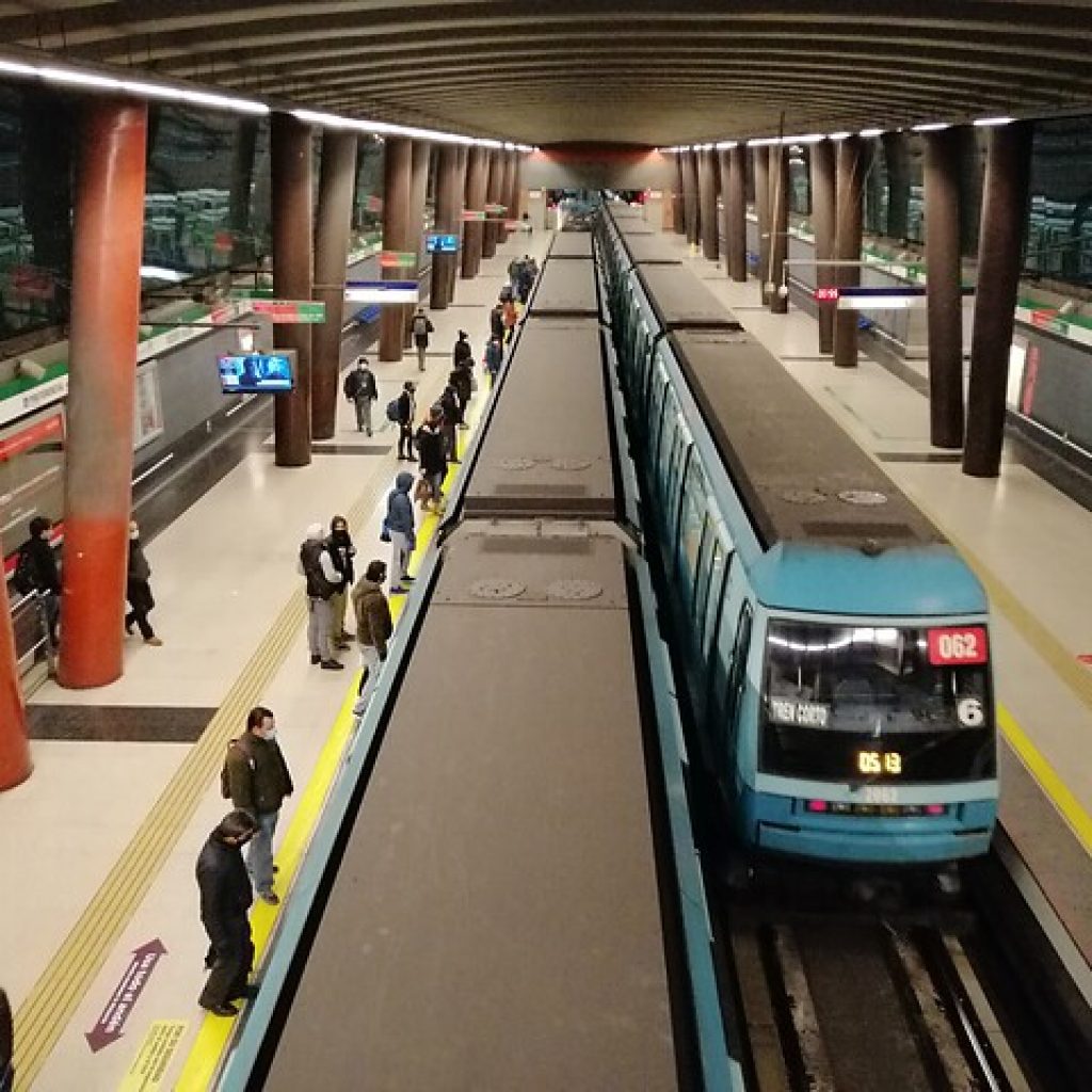 Metro de Santiago informa restablecimiento del servicio en la Línea 4