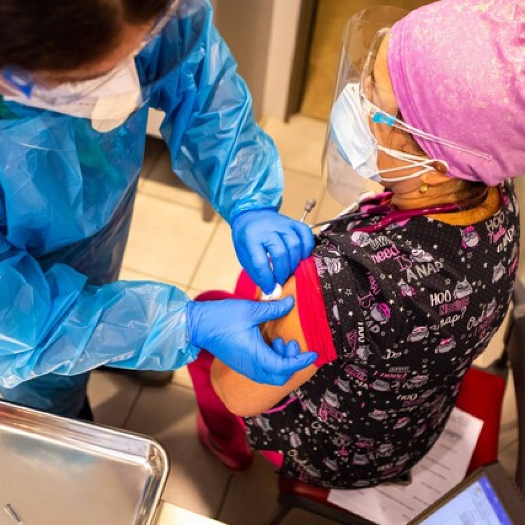 ISP revisará este miércoles solicitud para autorizar la vacuna de CanSino