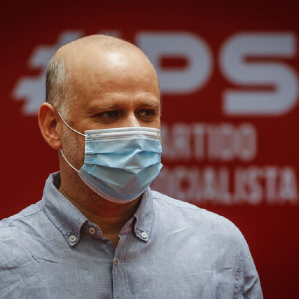 Senadores PS piden al Presidente Piñera promulgar tercer retiro del 10%