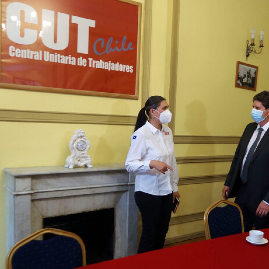 El lunes se inicia negociación del salario mínimo: CUT plantea $500 mil