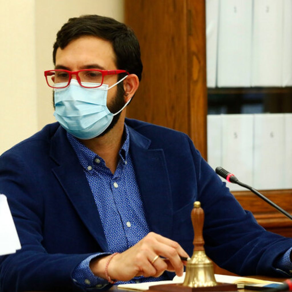 Parlamentarios envían propuestas a ministros de Salud y Hacienda