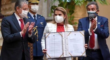 Senado de Bolivia prepara otro juicio contra la expresidenta Jeanine Áñez
