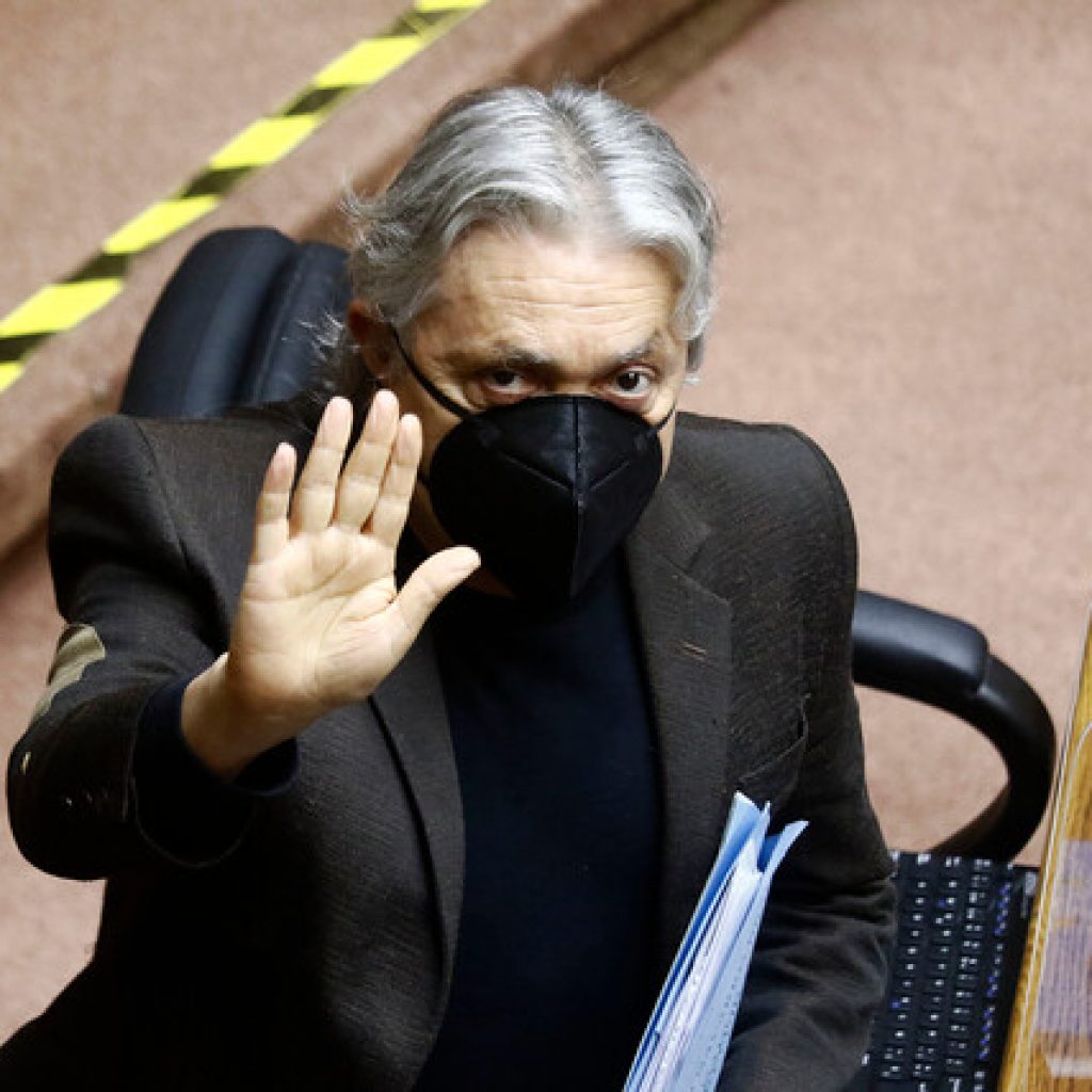 Navarro respaldó decisión de La Red de denunciar a Piñera ante la CIDH