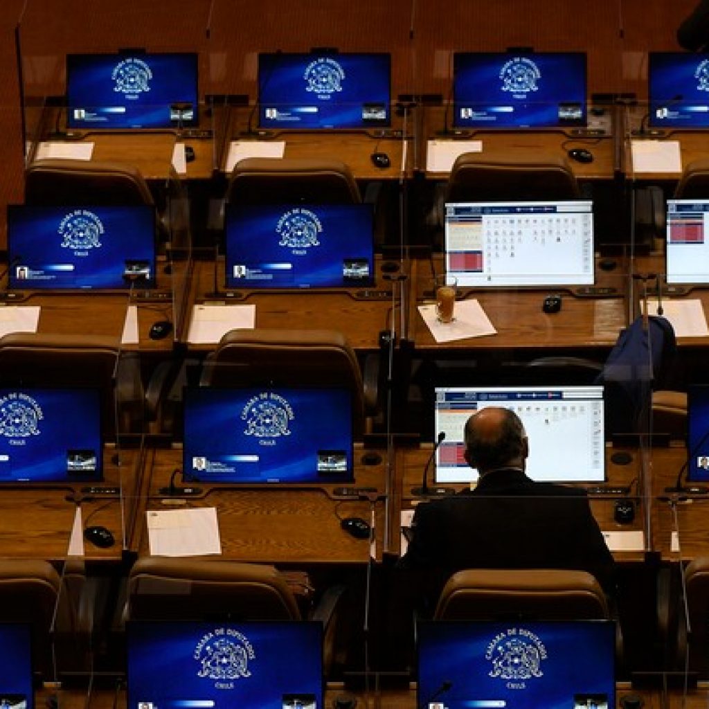 DC estudiará eventual acusación constitucional contra Piñera