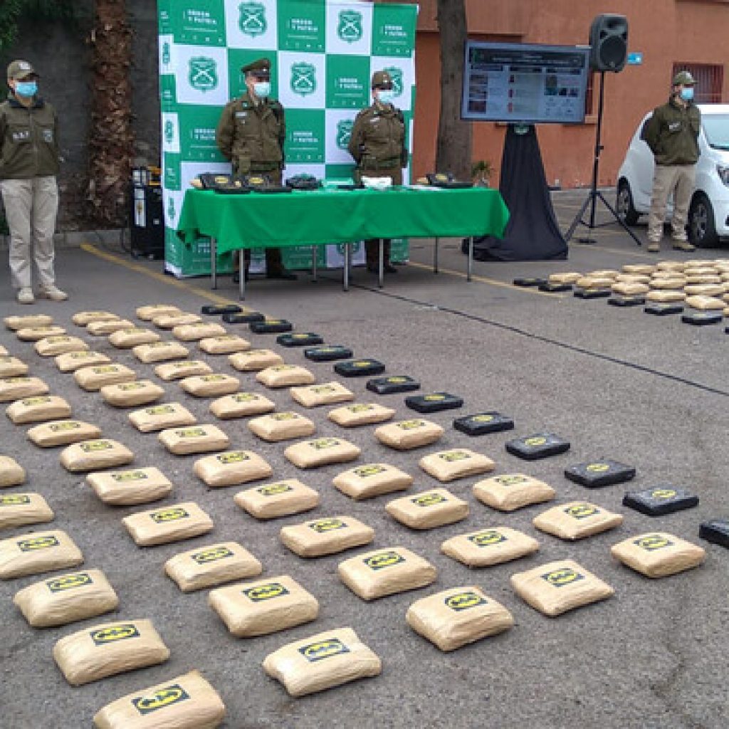 “Batinarcos”: Detienen a banda que intentó ingresar unos 240 kilos de marihuana