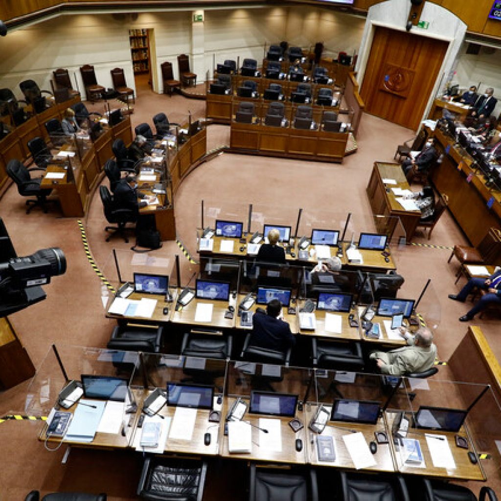 Rinden minuto de silencio al ex senador Guzmán a 30 años de su fallecimiento