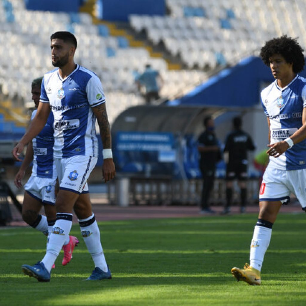 Everton superó a domicilio y en la agonía a Deportes Antofagasta