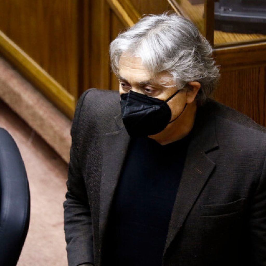 Navarro criticó declaraciones del Ejército por parodia de La Red