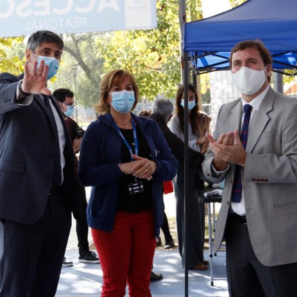 Emprendedores entregan elementos de protección a personal de salud