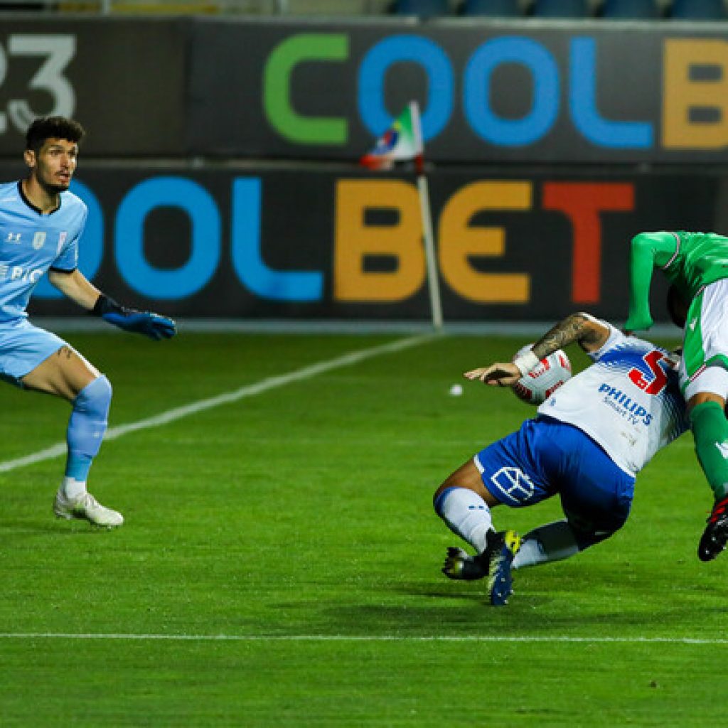 Una opaca UC cayó ante Audax en Rancagua y pierde el liderato del Campeonato