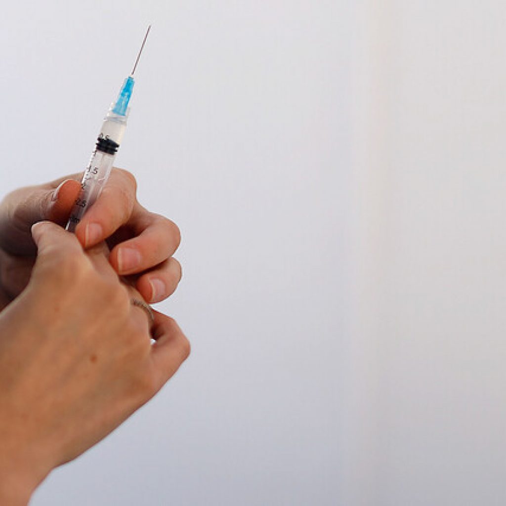 Proponen al Gobierno medidas para facilitar el proceso de vacunación