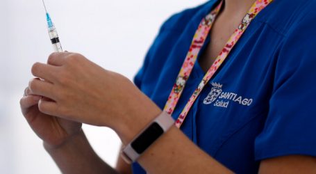 Minsal refuerza llamado a vacunación de embarazadas con comorbilidades