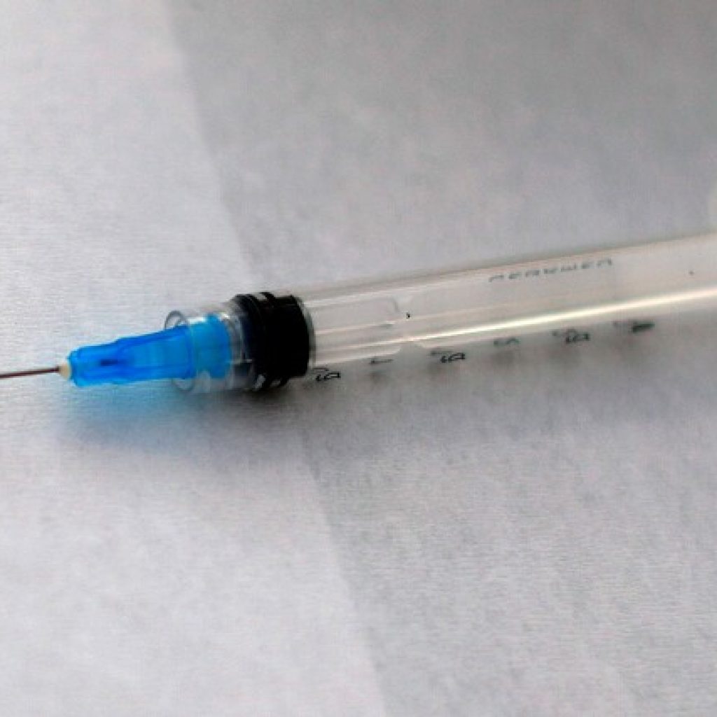 Más de 7,6 millones de personas se han vacunado contra el Covid-19 en Chile