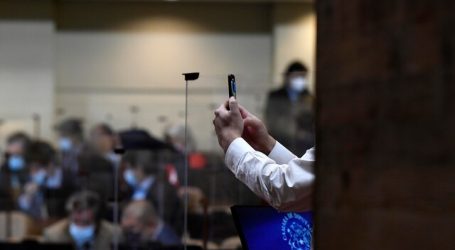 Tercer retiro: Discusión en la Cámara de Diputados se aplazó para el jueves