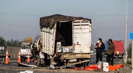 Choque de dos camiones en la Región de Ñuble dejó un saldo de dos fallecidos