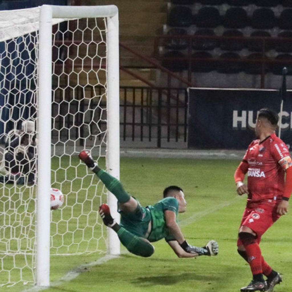 Huachipato superó en su reducto y en 'guerra de goles' a Ñublense