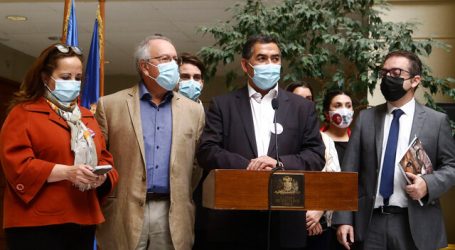 Grupo de diputados estudian acusación constitucional contra Piñera