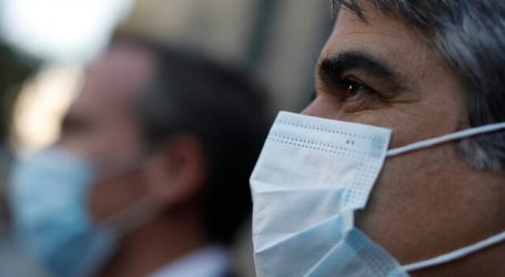 Diputados de ChileVamos entregaron a ministro Cerda propuesta tributaria