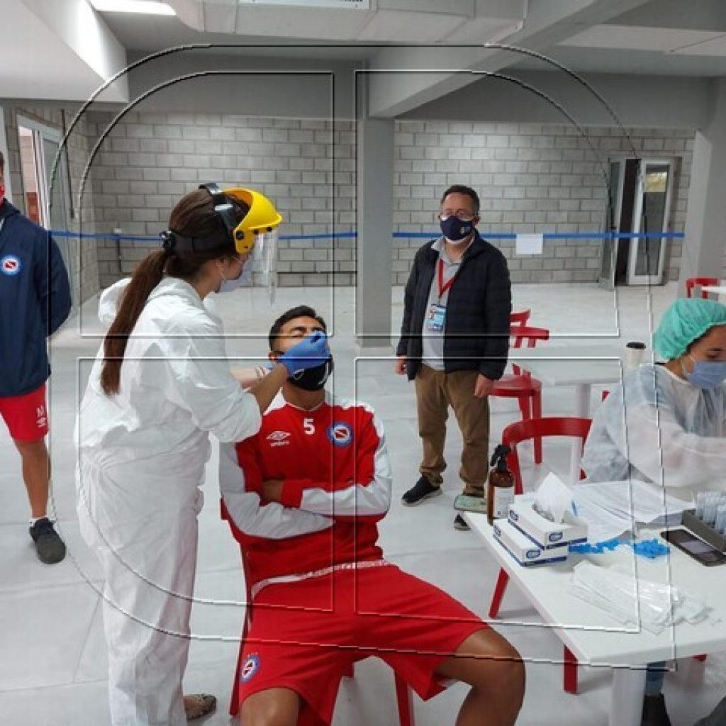 Cinco positivos por coronavirus en Argentinos Jrs. a horas del duelo con la UC