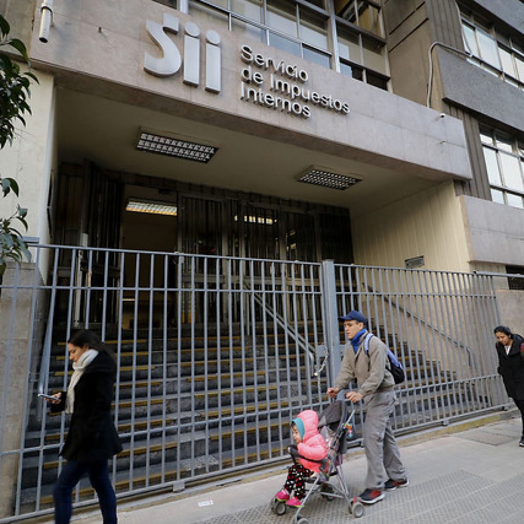 SII habilitará esta tarde acceso para postular al Bono Clase Media