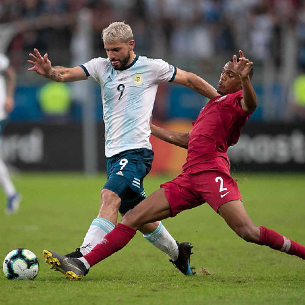 El Barcelona confirmó la contratación del argentino Sergio Agüero