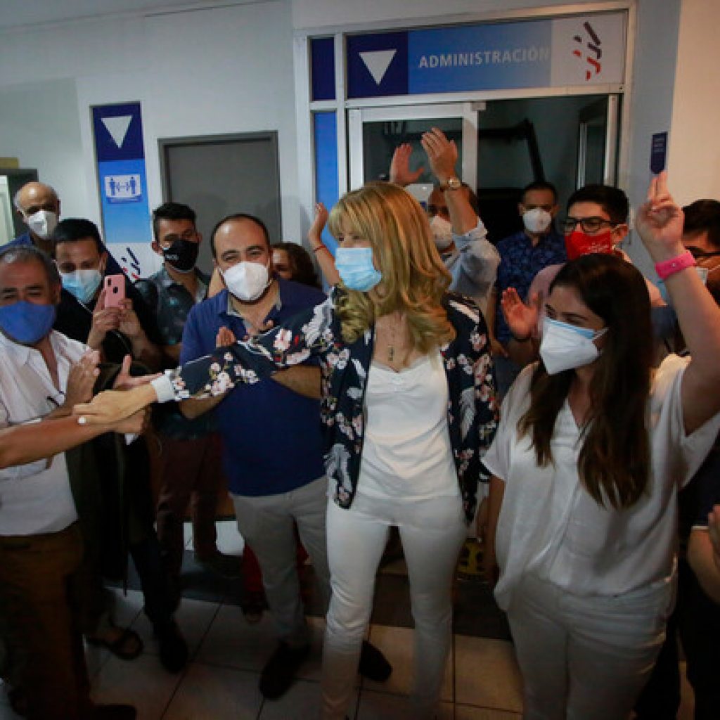 DC conmemoró el Día del Trabajador lanzando el libro "Seguel. El Rebelde"